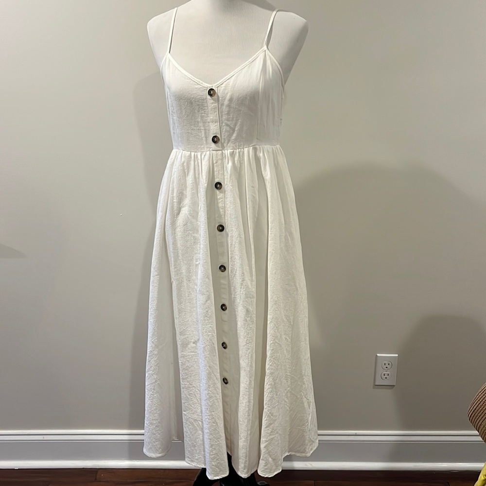 Linen feeling front button up midi dress Size M in white